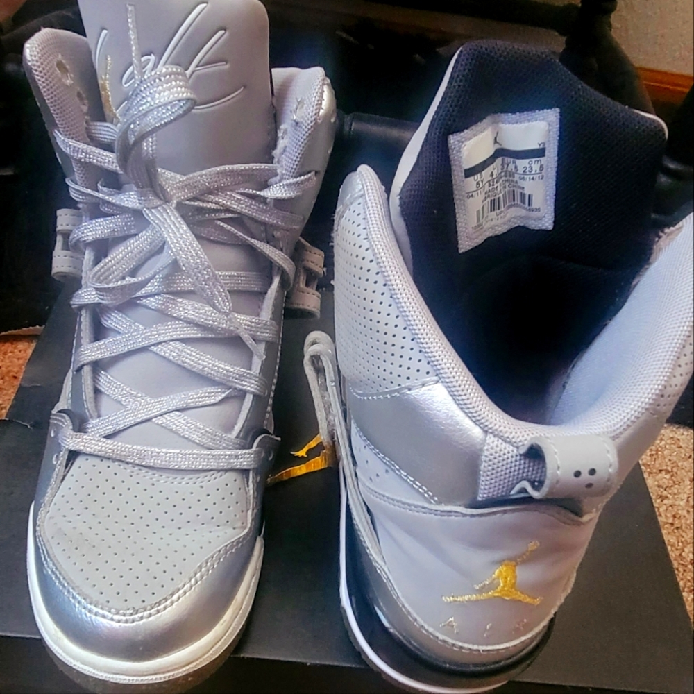 Jordan max aura 2